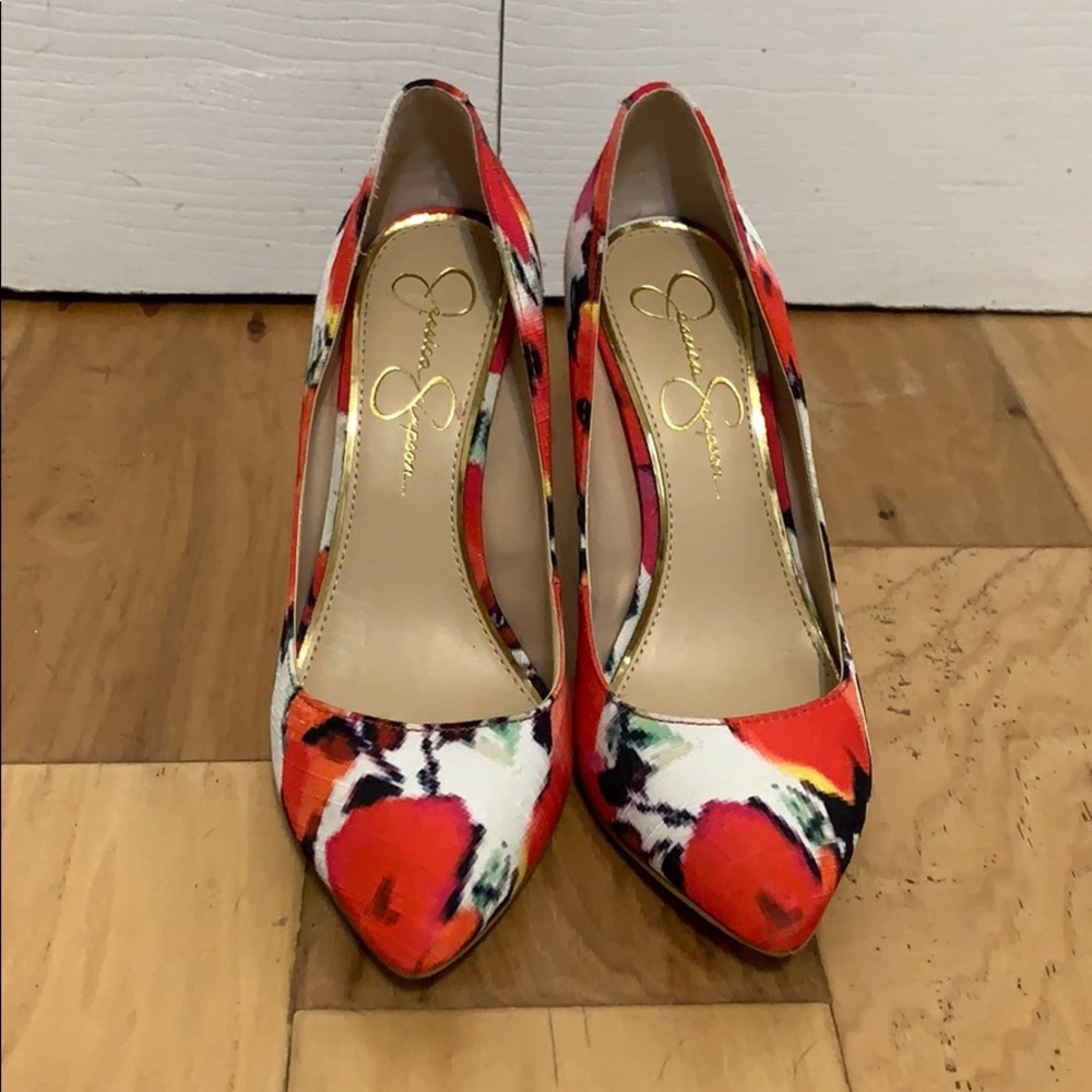 Jessica Simpson Floral pumps 6.5